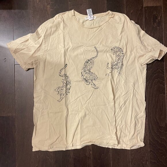 Urban Outfitters Tigers Yellow T shirt Dress - Picture 2 of 3